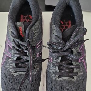 ASICS Women's Charcoal and Magenta Sneakers Gel Nimbus 24